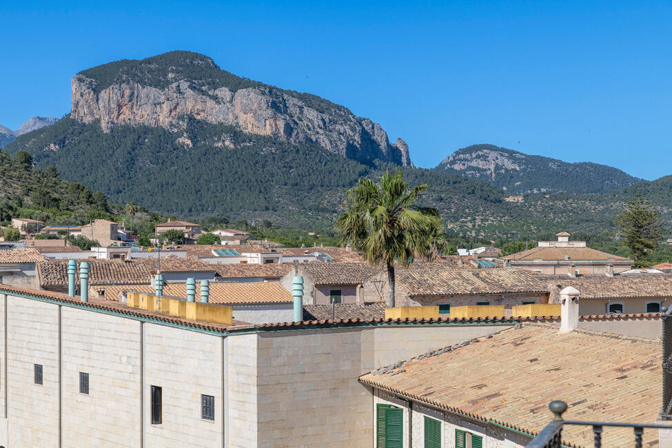 Hochwertig renoviertes Penthouse mit Bergblick in Alaró