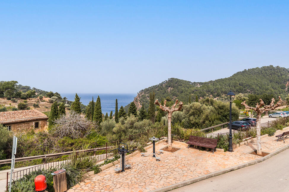 Traumhafte Neubau-Finca mit Meer- und Bergblick in Estellencs