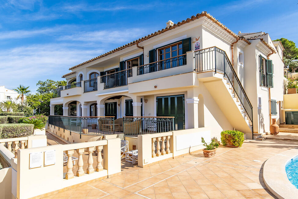 Renoviertes Luxus-Penthouse mit Meerblick und Dachterrasse in Puerto Andratx