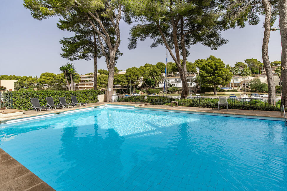 Attraktive Maisonette-Wohnung mit Blick auf den Yachtclub von Santa Ponsa