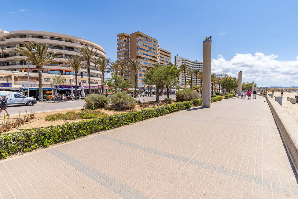 Luxuriöses Penthouse in erster Meereslinie mit Parkplatz in Playa de Palma