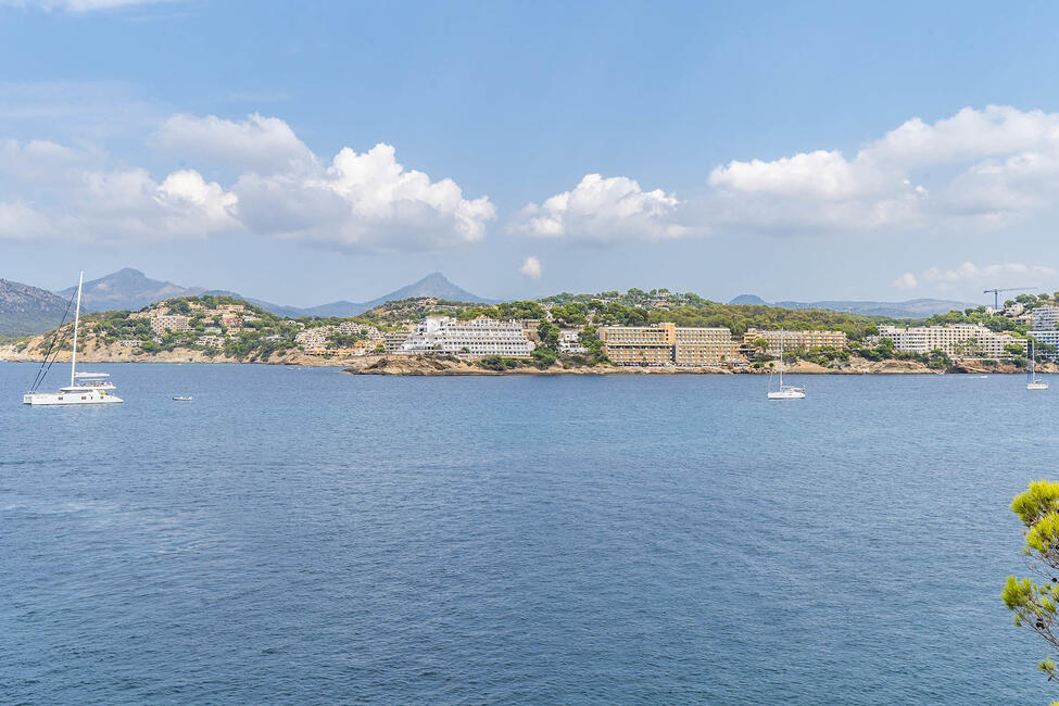 Attraktives Reiheneckhaus mit Gemeinschaftspool in Hafennähe in Santa Ponsa