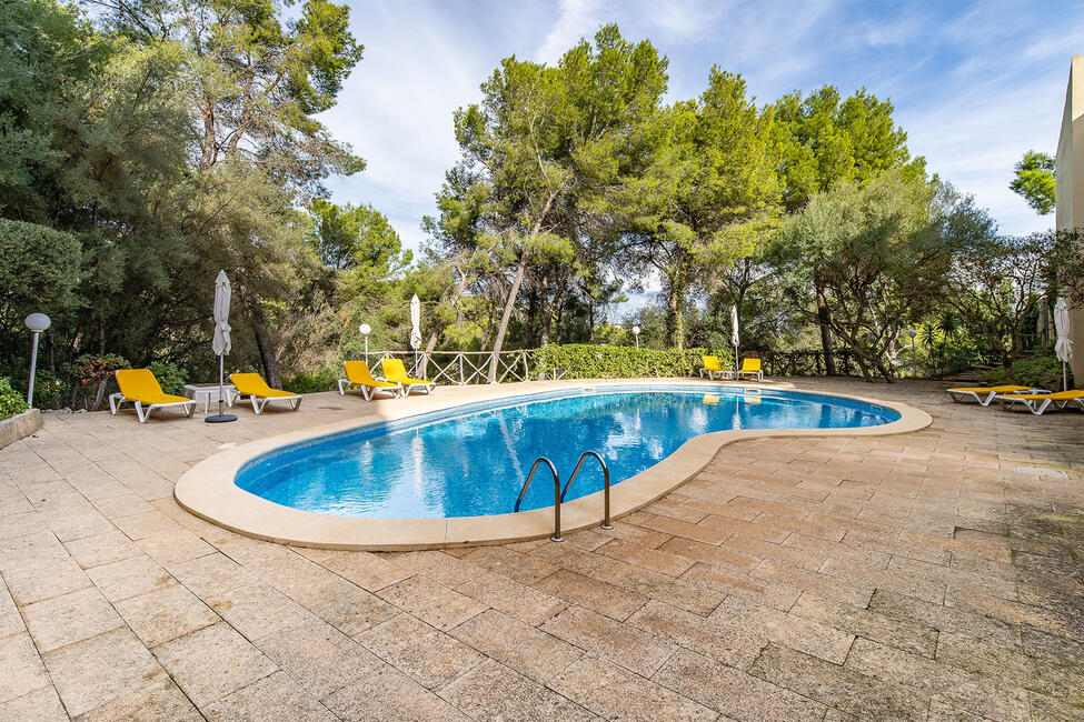 Schönes Apartment mit Meerblick in Golfplatznähe in Bendinat