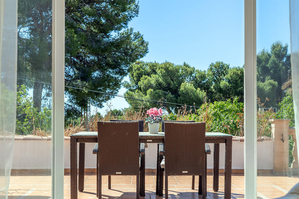 Mediterrane Villa mit Pool und Blick auf den Wald in Costa d´en Blanes