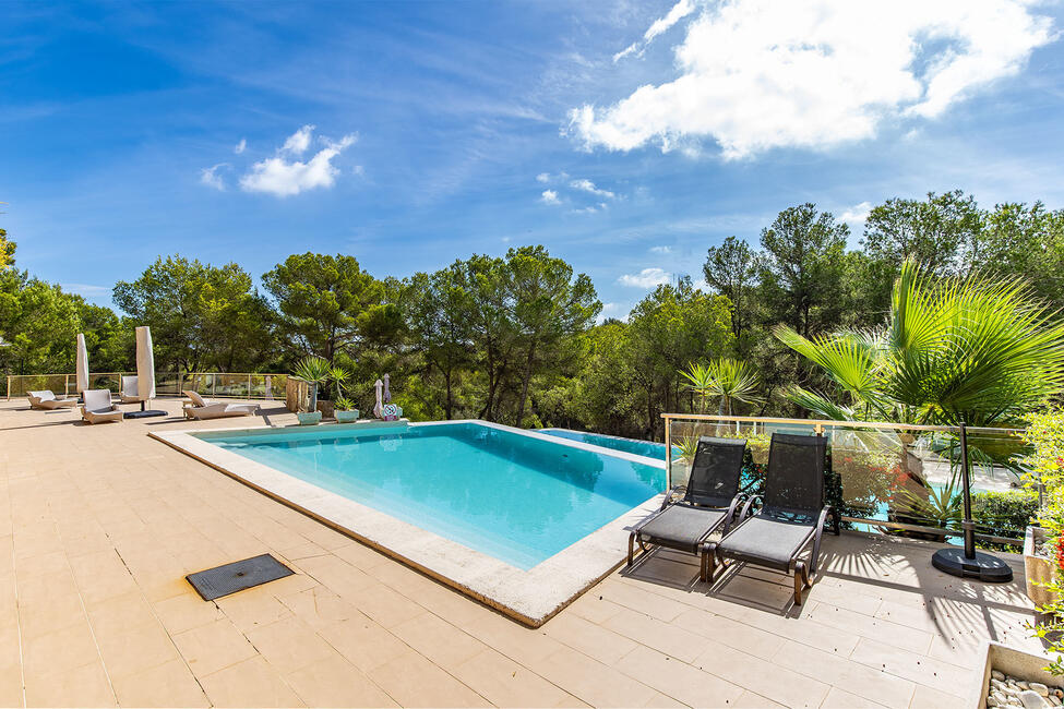 Top renoviertes Apartment mit sonniger Terrasse & Gemeinschaftspool in Sol de Mallorca