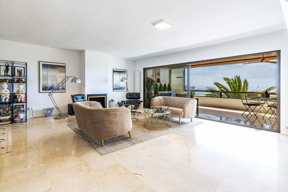 Modernes Apartment mit Blick auf den Hafen von Palma