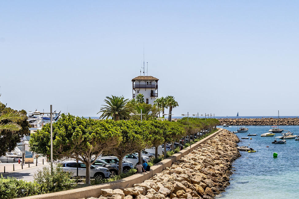 Mediterranes Stadthaus in ruhiger Lage in Portals Nous