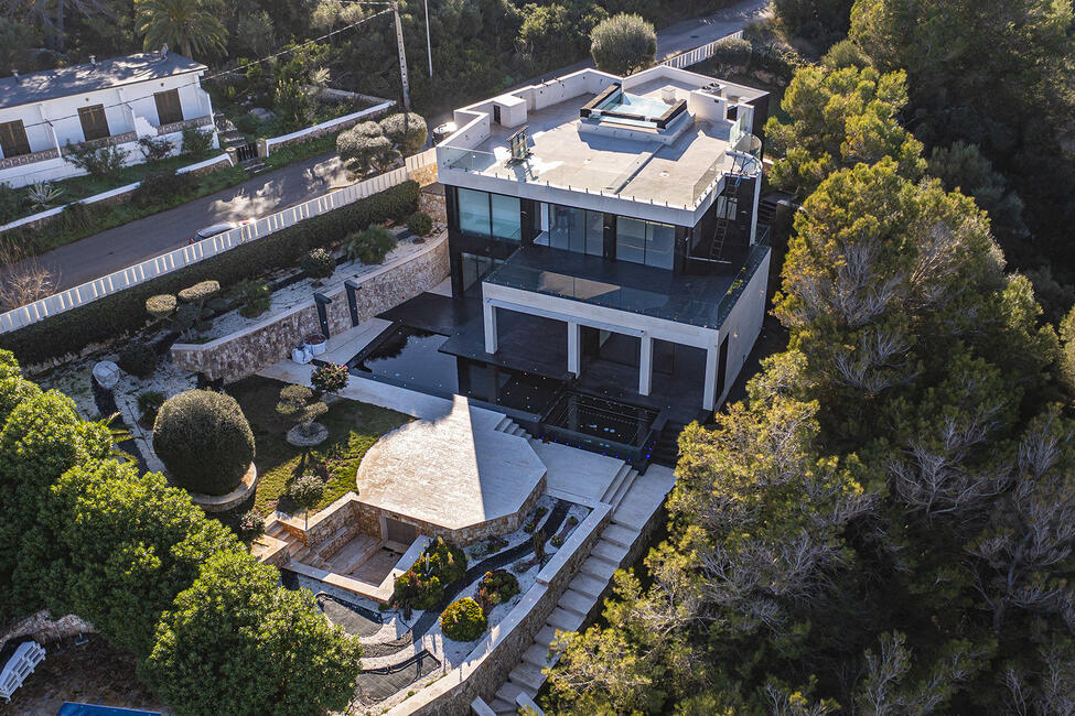 Meerblick Villa mit Pool und direkten Strandzugang in Cala Murada