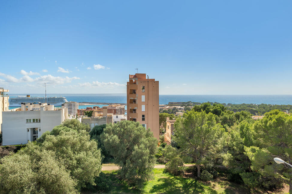 Grossartiges Penthaus mit Meerblick und privatem Pool in Palma