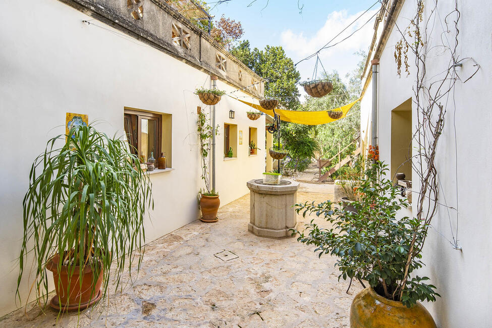 Hübsches, renoviertes Stadthaus mit Pool und Garten in Llucmajor