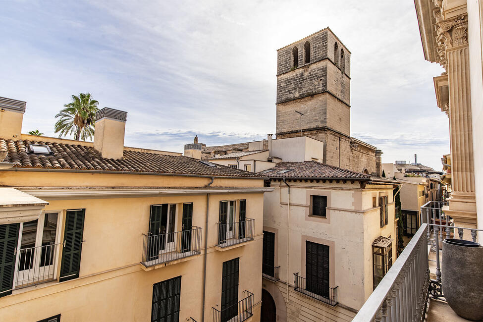 Attraktives Maisonette-Apartment mit Garage in Palmas Altstadt