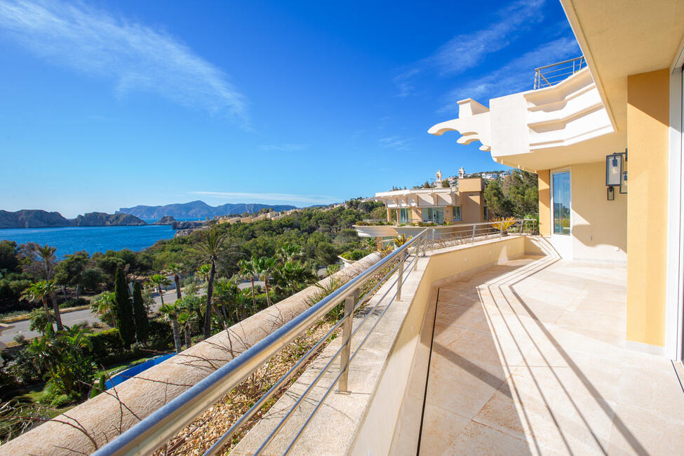 Fantastisch renoviertes Penthouse mit atemberaubendem Meerblick in Nova Santa Ponsa