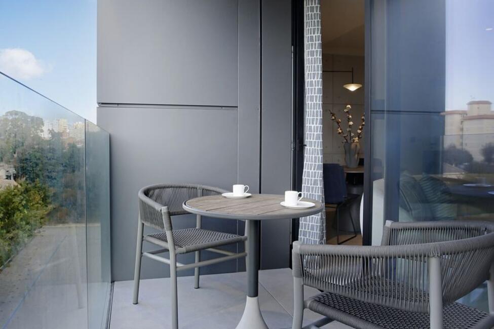 Fantastisches Neubau-Apartment in luxuriöser Wohnanlage in Portixol