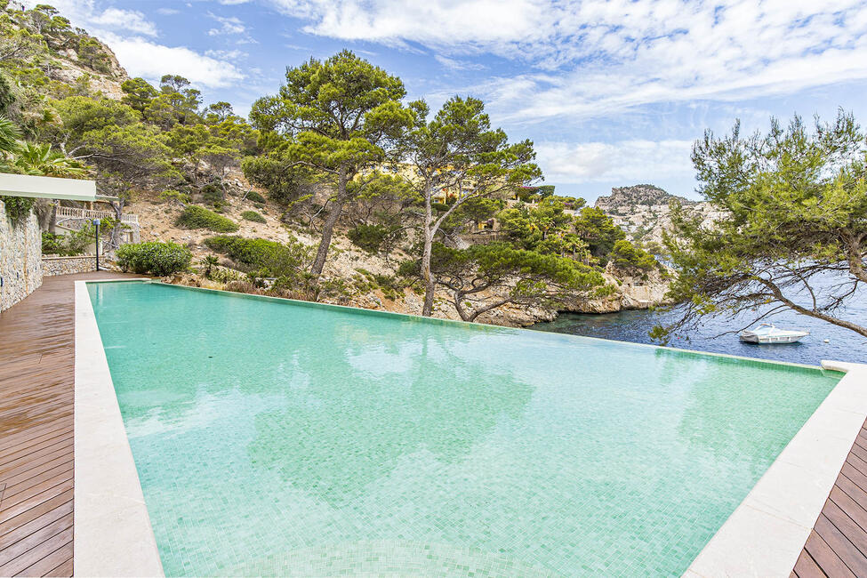 Renoviertes Apartment mit Meerblick und Meerzugang in Puerto Andratx