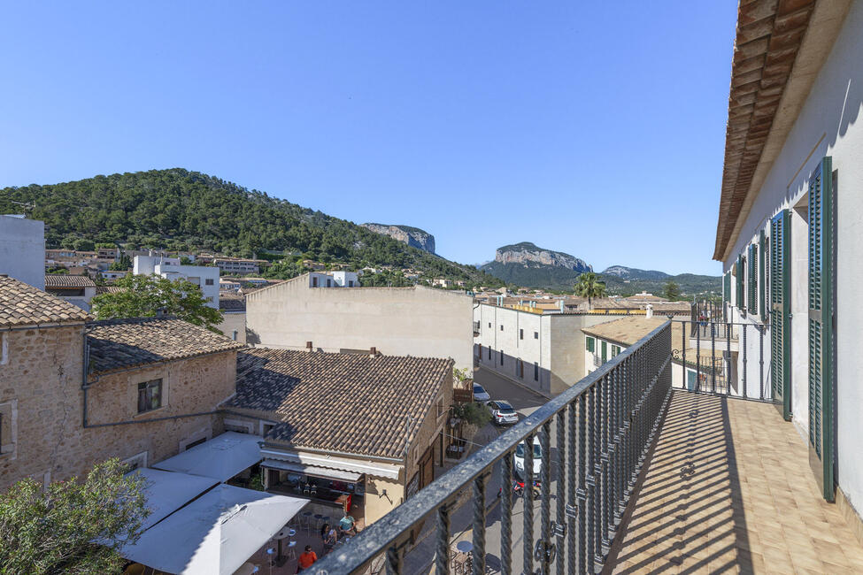 Hochwertig renoviertes Penthouse mit Bergblick in Alaró