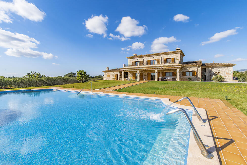 Luxus-Finca mit Ferienvermietungslizenz und Pool in LLucmajor