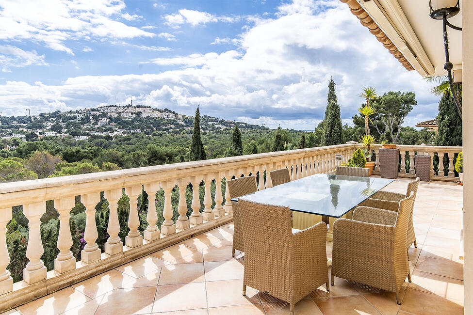 Mediterrane Villa mit atemberaubendem Weitblick in Santa Ponsa