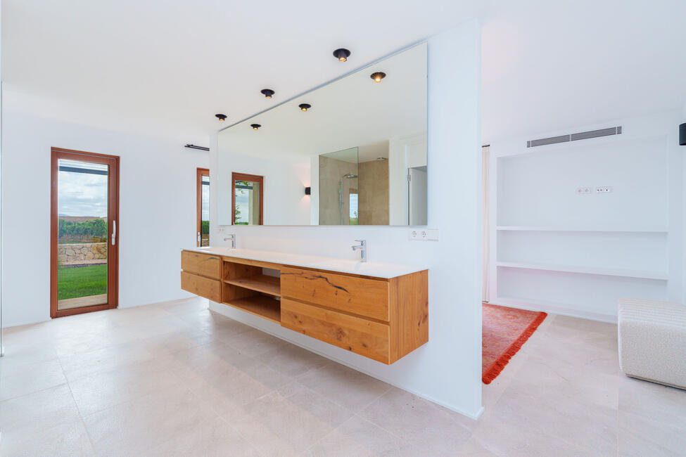 Einzigartige, moderne Neubau-Villen am Weinberg in Biniali