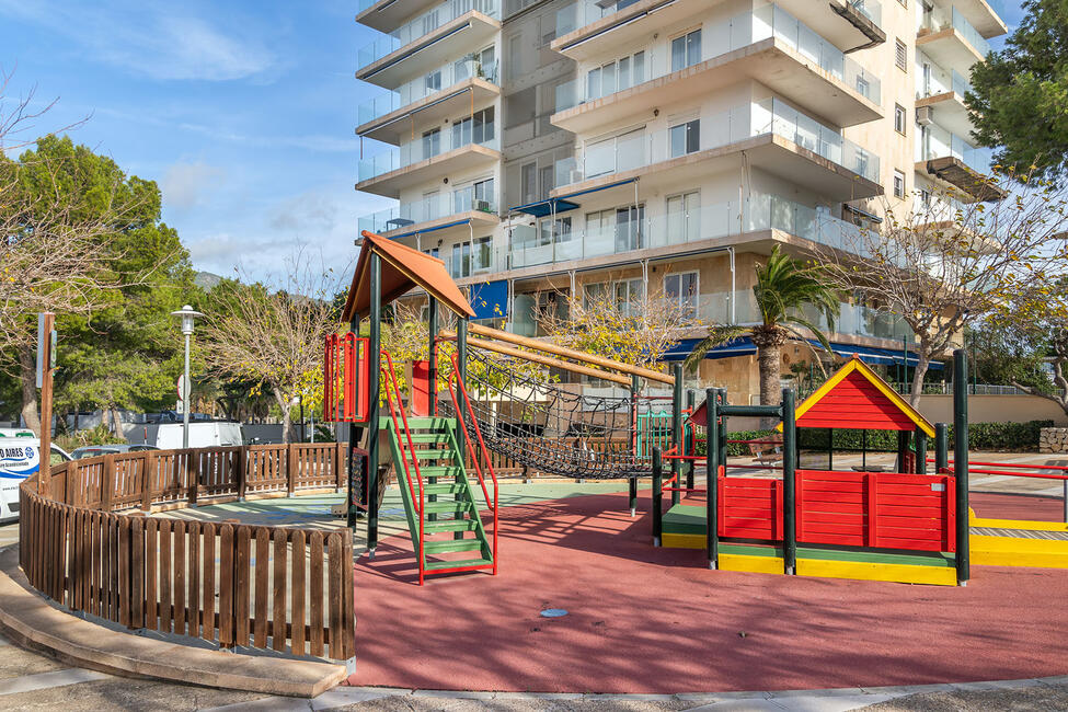 Attraktives Erdgeschoss-Apartment mit toller Terrasse und Meerblick in Palmanova