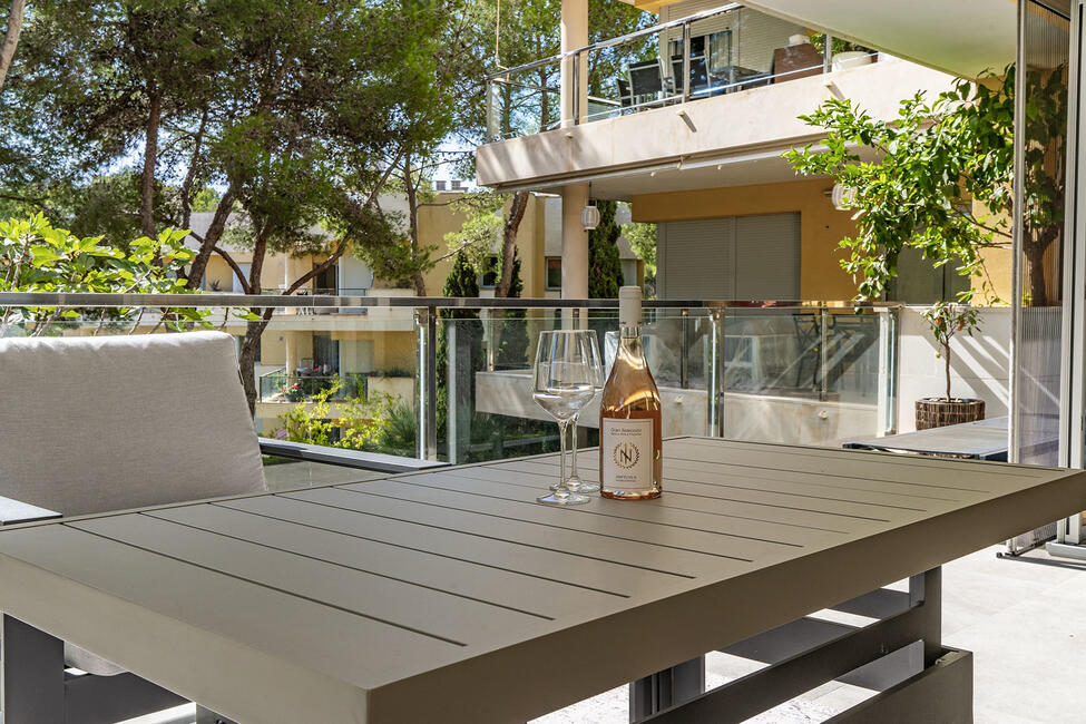 Top renoviertes Apartment mit sonniger Terrasse & Gemeinschaftspool in Sol de Mallorca