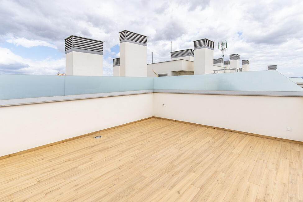 Neubau-Penthouse mit Meerblick in Palma