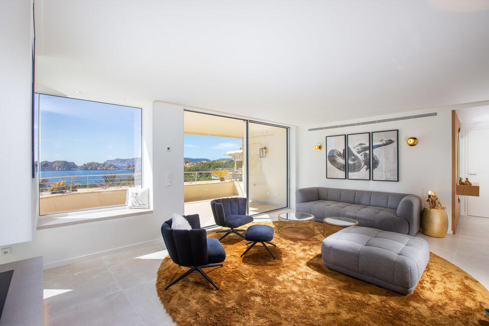 Fantastisch renoviertes Penthouse mit atemberaubendem Meerblick in Nova Santa Ponsa