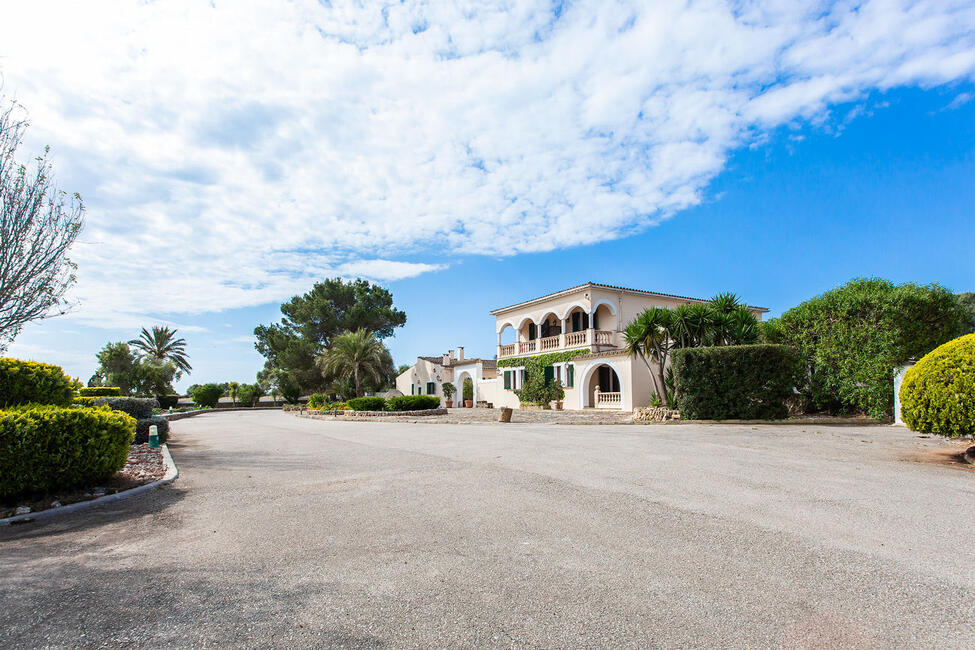 Traditionelle Finca in Strandnähe mit Landhotel-Lizenz in Bahia Grande