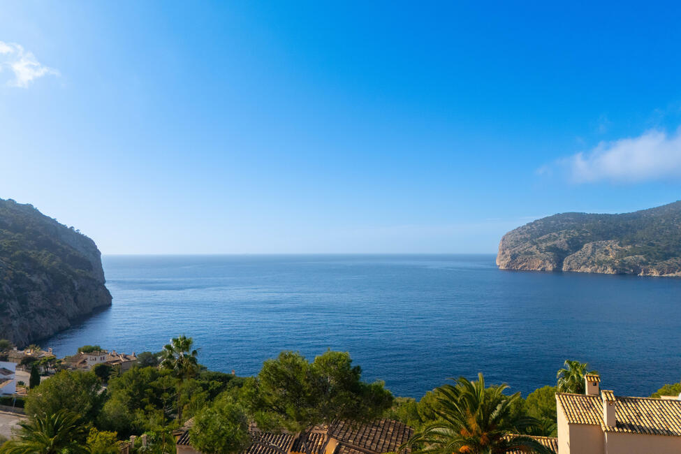 Beeindruckende Meerblick-Villa mit Pool in Camp de Mar